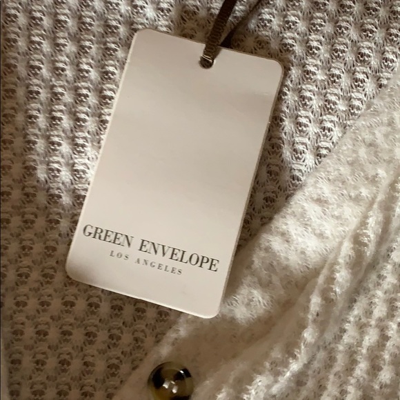 Tie front top - Picture 3 of 4